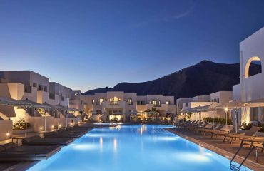 aqua-blue-hotel-santorini-1024×683
